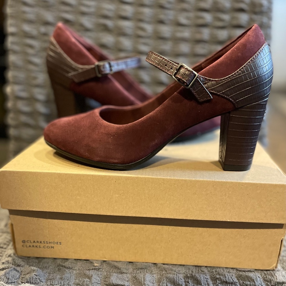 Clarks heels